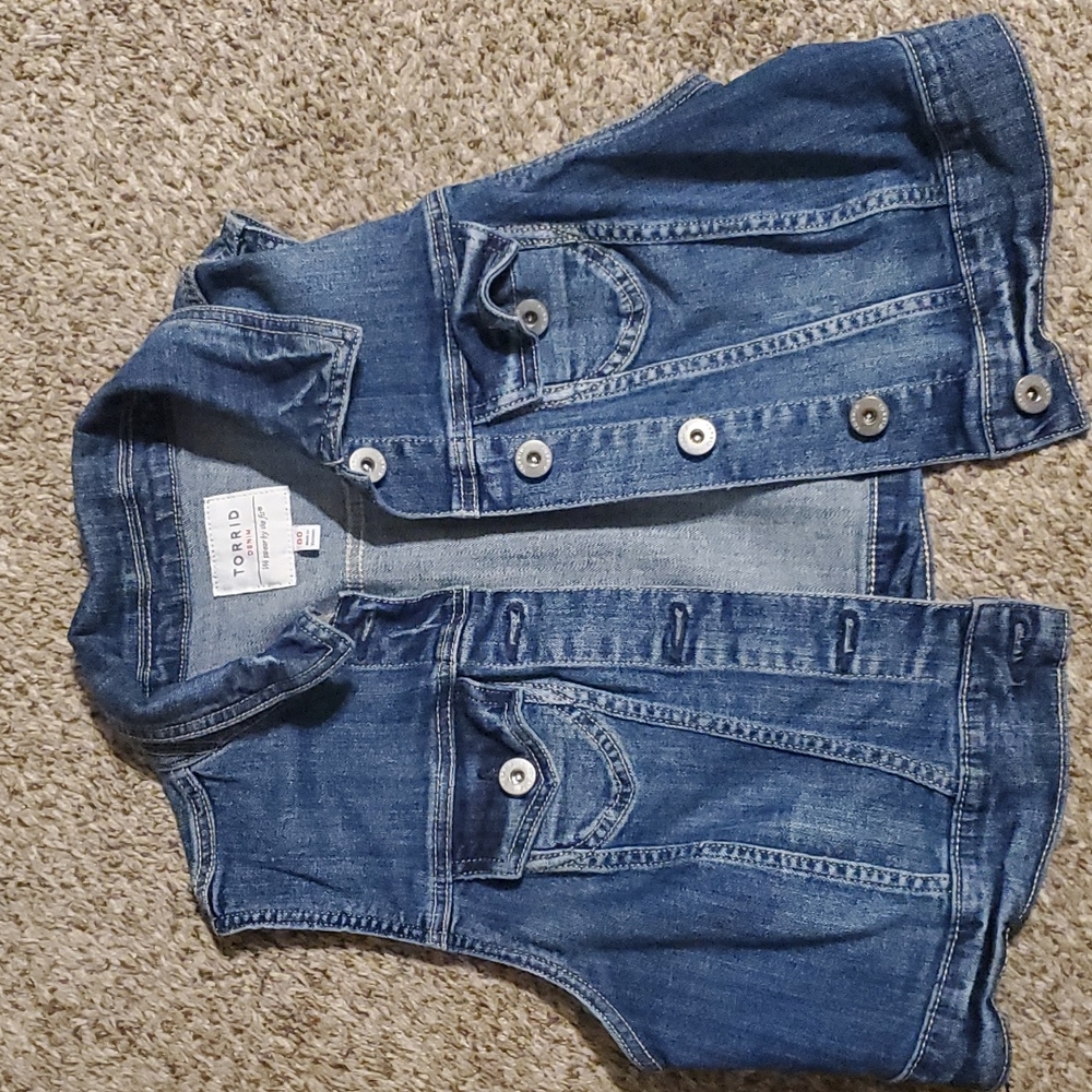 Torrid Blue Jean Denim Vest 00 medium